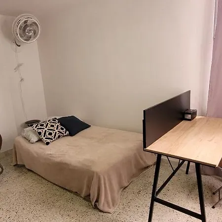 Coral Location Hotel