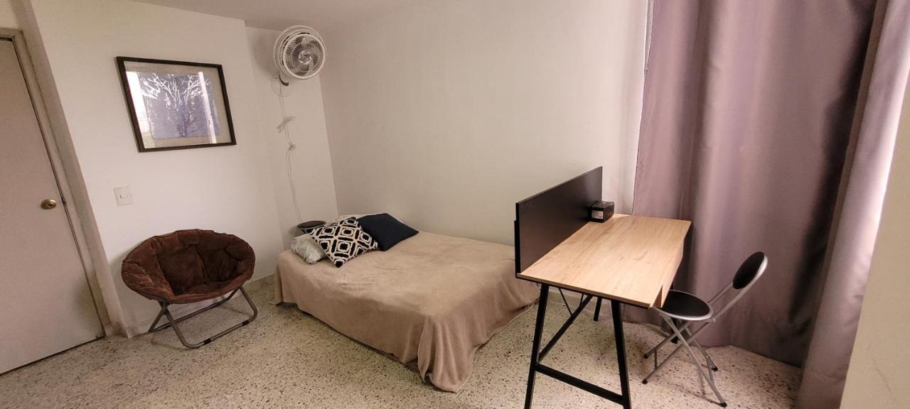 Coral Location Hotel