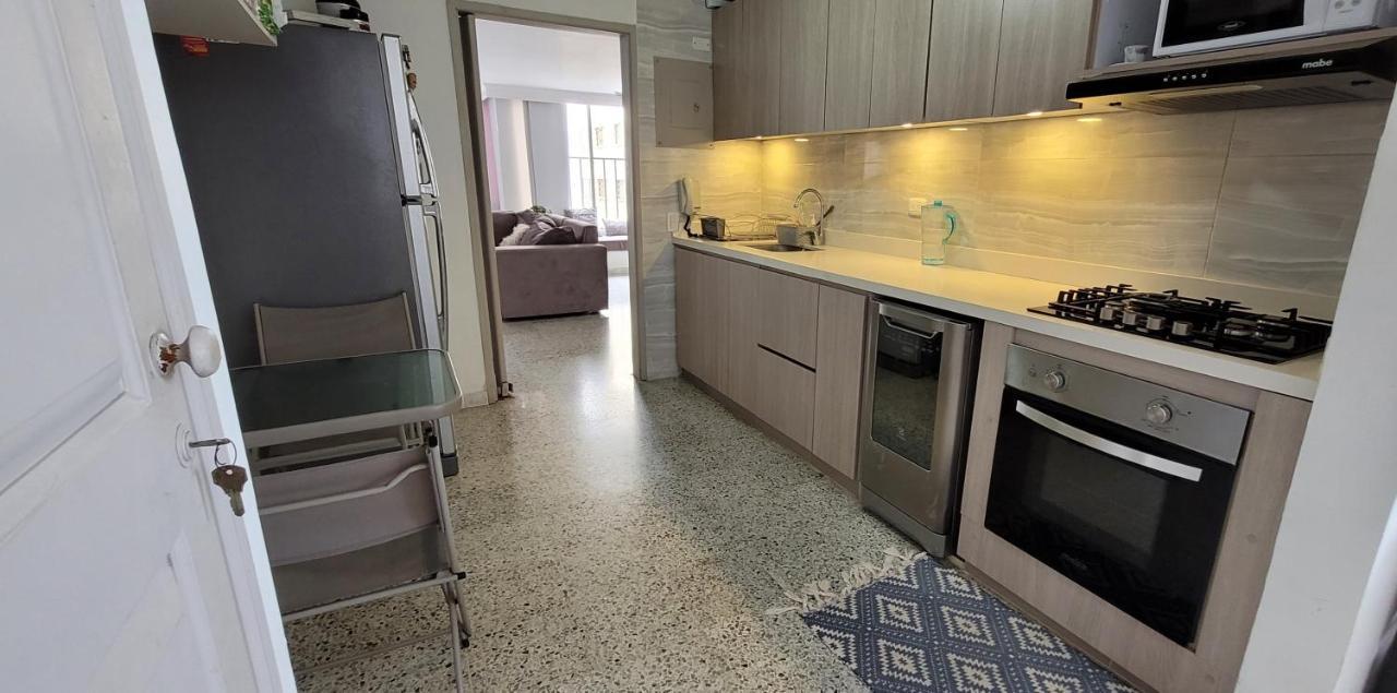 Coral Location Hotel